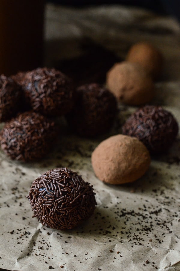 Irish Cream Coffee Truffles | Using only 5 ingredients, you can be popping these little bites of chocolate and coffee-loving heaven, spiked with Irish cream, in no time!