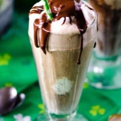 Mint Chocolate Guinness Float 1 300x477 1