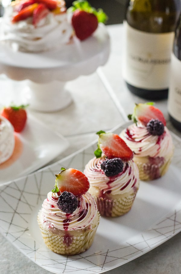 vanilla cupcakes with red wine berries