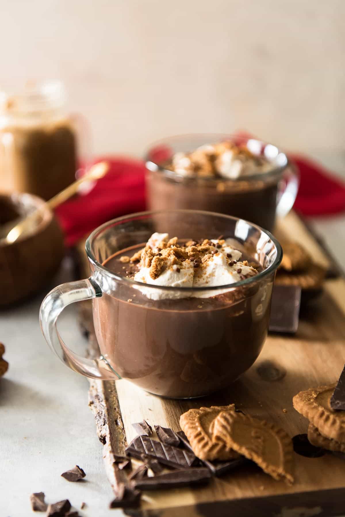 Cookie Butter Hot Chocolate • The Crumby Kitchen