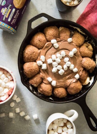 Hot Cocoa Dip Biscuit Ring