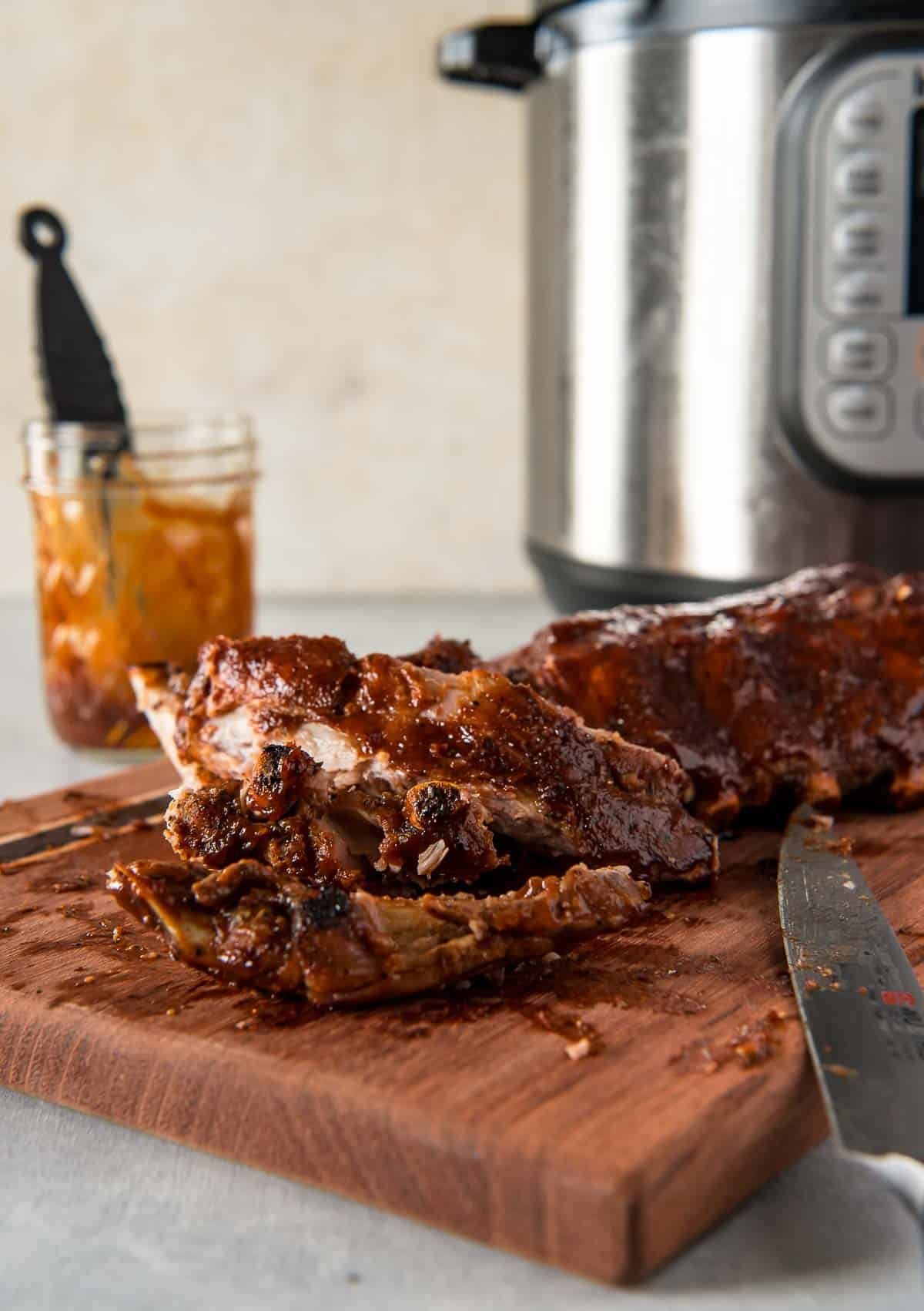 Instant Pot Ribs with Bourbon Barbecue Sauce