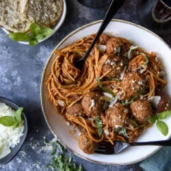 30-Minute Instant Pot Spaghetti and Meatballs