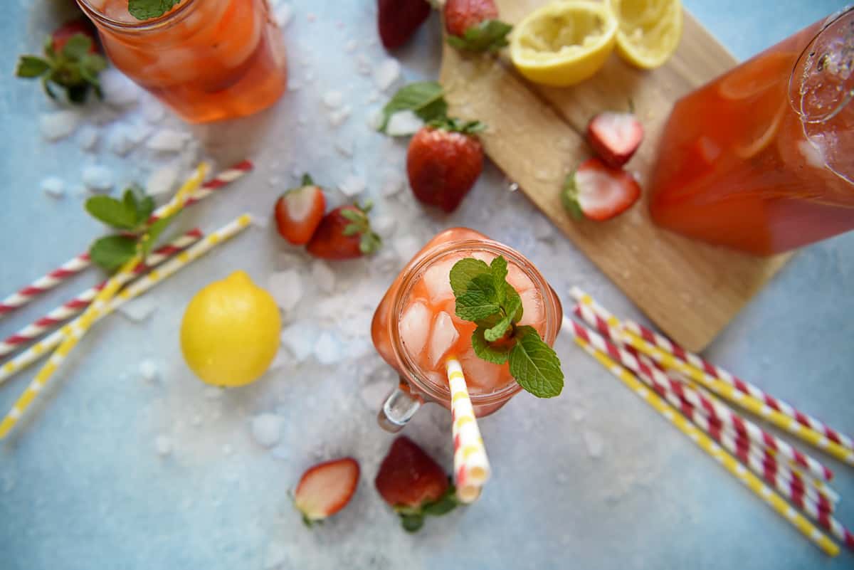 Fresh Strawberry Mint Lemonade • The Crumby Kitchen