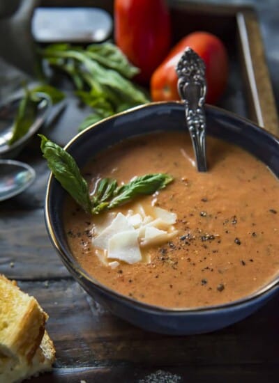 Instant Pot Roasted Tomato Basil Soup