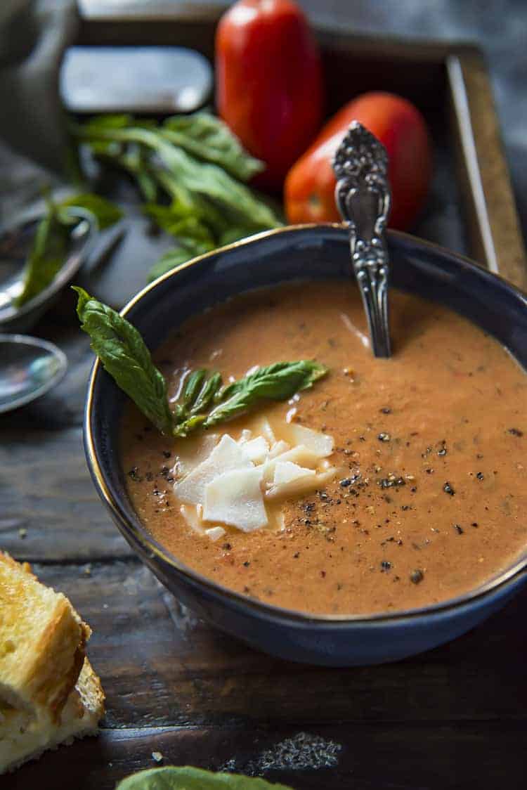 Instant Pot Roasted Tomato Basil Soup