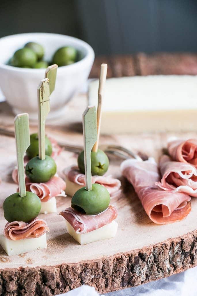 Manchego, Ham and Olive Bites - 27 Easy Cheesy Holiday Party Appetizers - The Crumby Kitchen